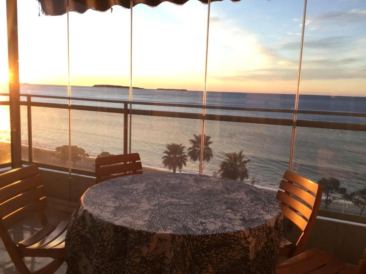 Bord De Mer - Cannes La Bocca